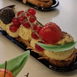Eclair au fruits