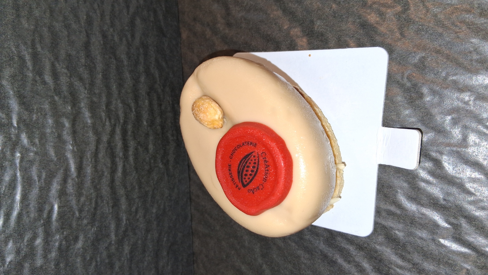 Grain de Cacahuette: Crèmeux cacahuette, mousse cacahuette